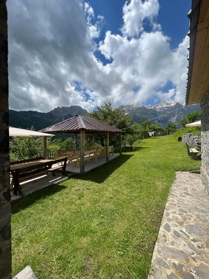 Guest House Gjelaj Theth Albania